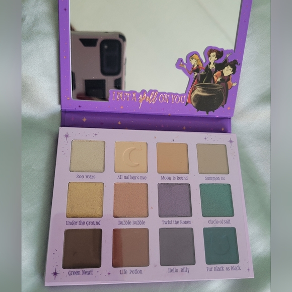 NIB Hocus Pocus 2 Witching Hour Palette - Picture 9 of 9